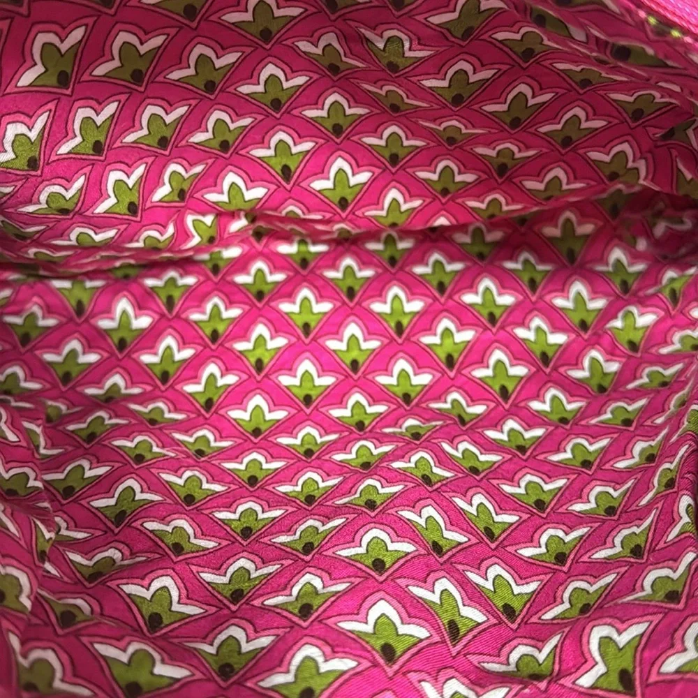 Vera Bradley Pink Floral Paisley Hipster Crossbody Purse Bag w/ Adjustable Strap